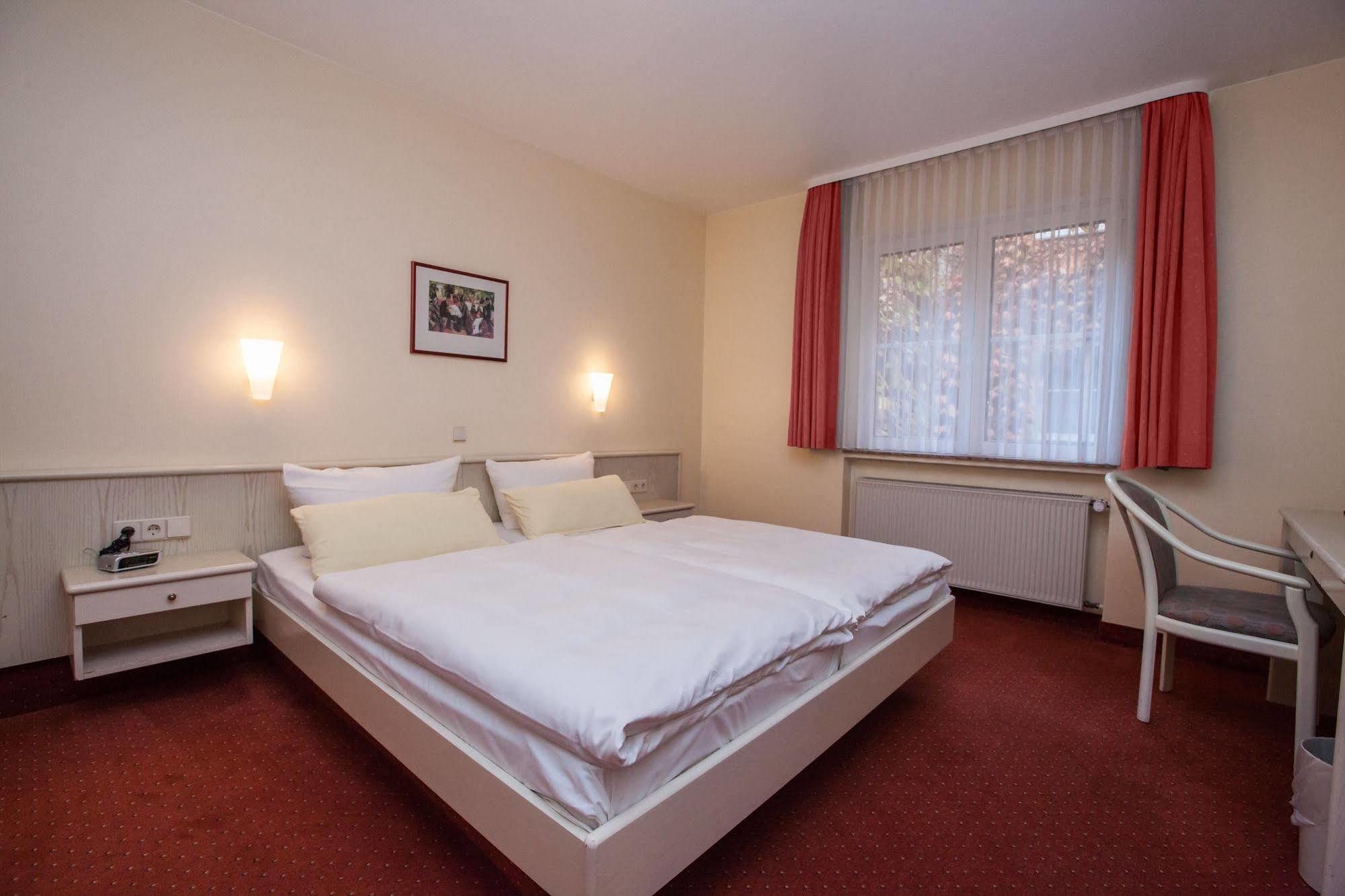 Hotel Garni Guenther Boppard Esterno foto