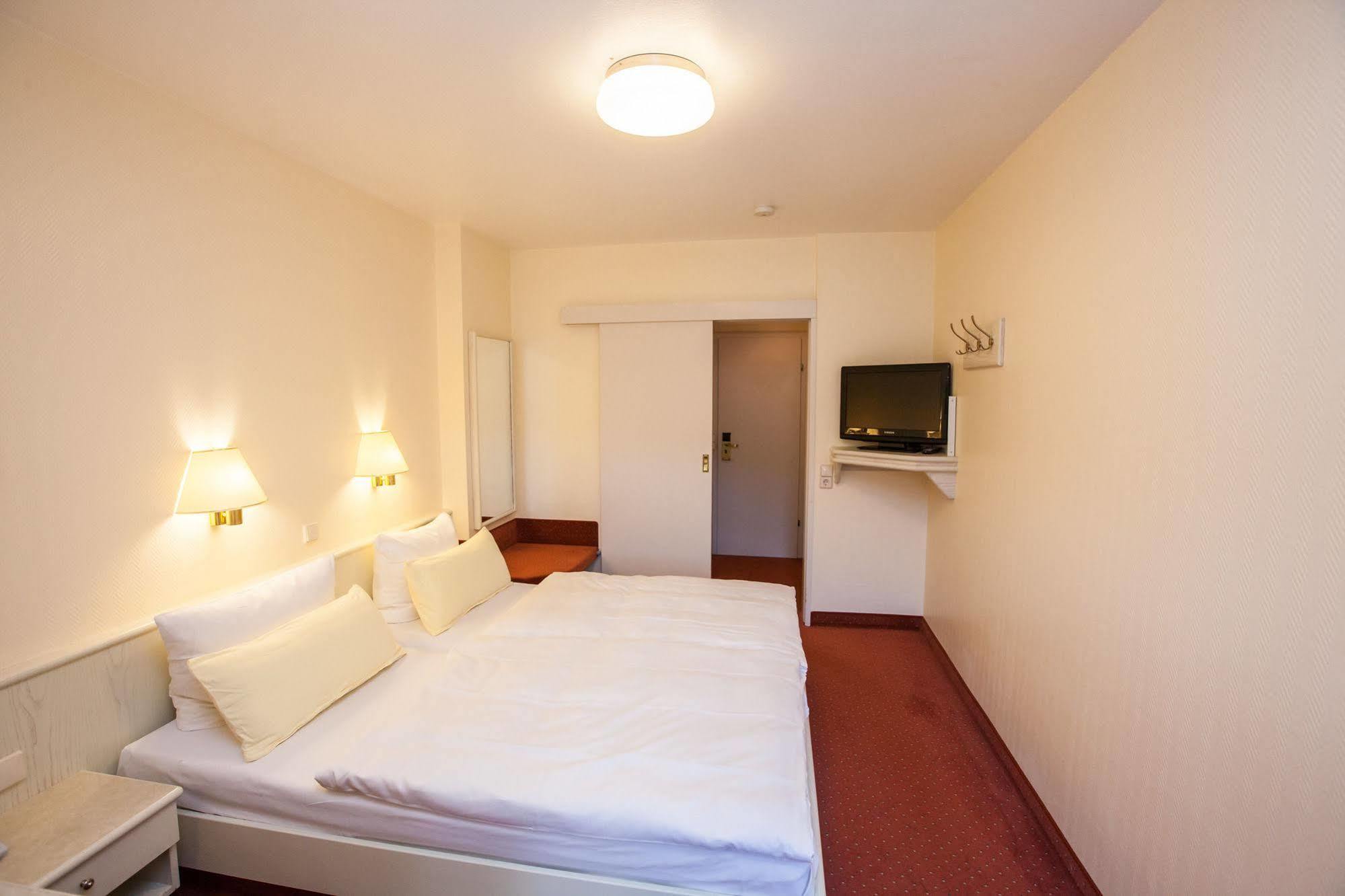 Hotel Garni Guenther Boppard Esterno foto