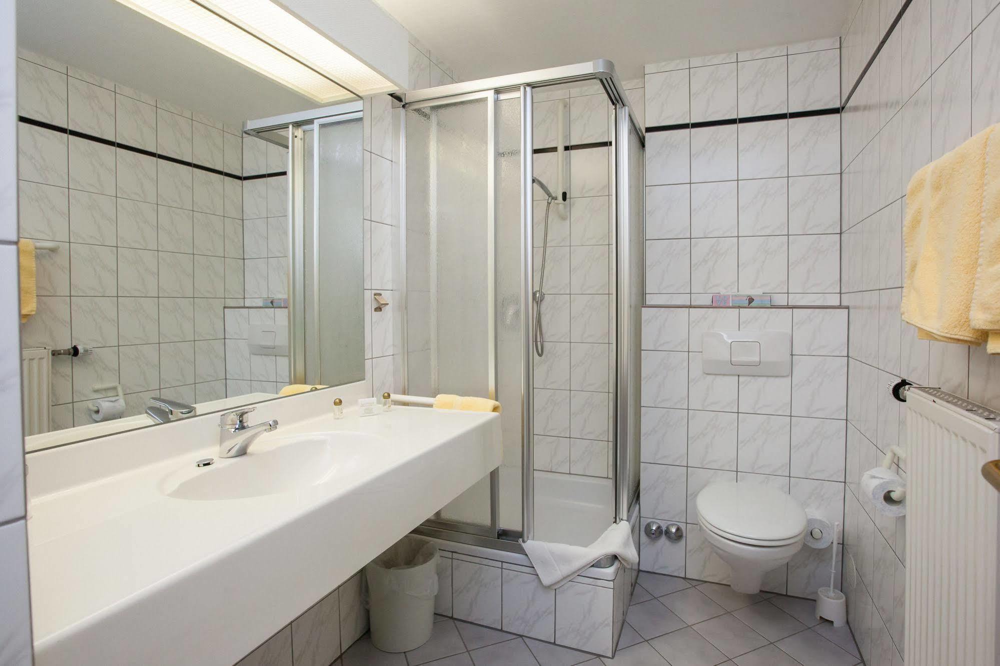 Hotel Garni Guenther Boppard Esterno foto